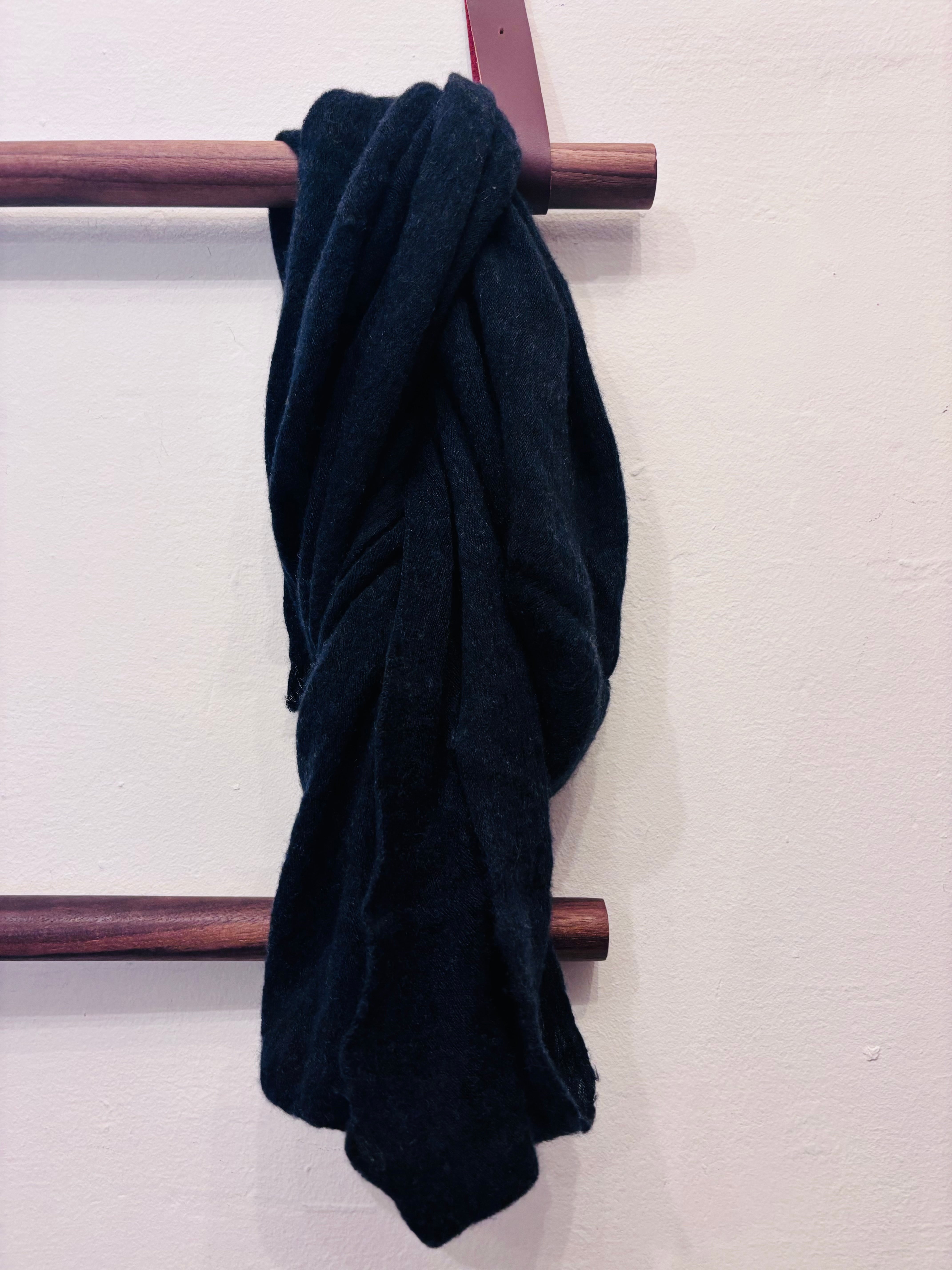 Pin1876 Cashmere Tube Scarf in Navy - SKULPT Dublin