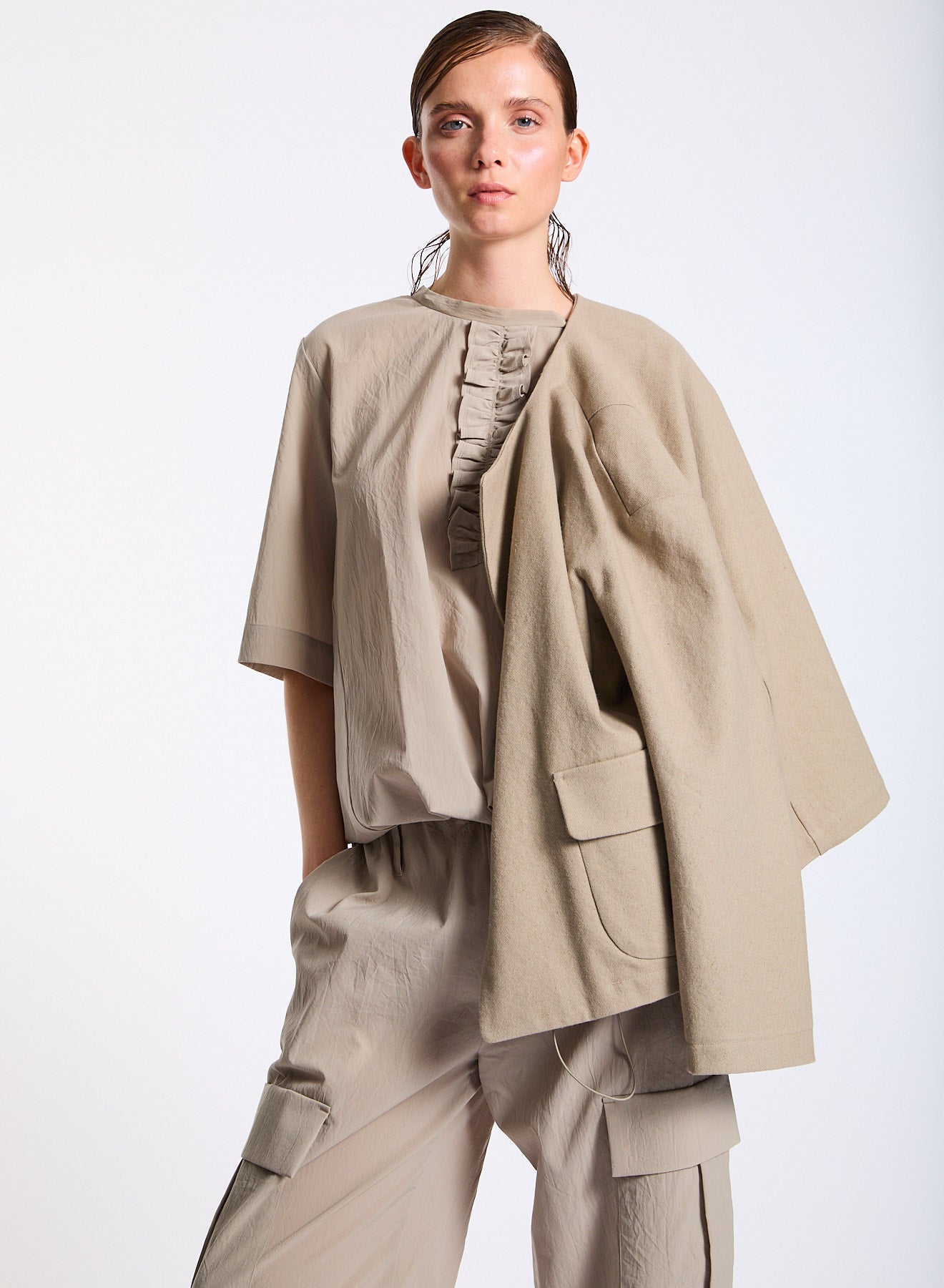 Lis Lareida Athleisure Short Sleeve Tee with Ruffle in Navy - SKULPT Dublin