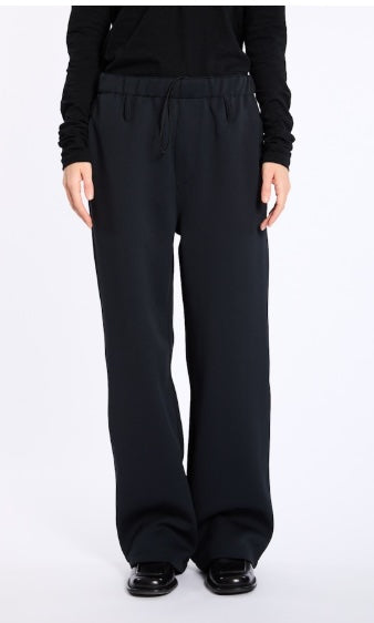 Lis Lareida Straight Leg Scuba Pants in Navy - SKULPT Dublin