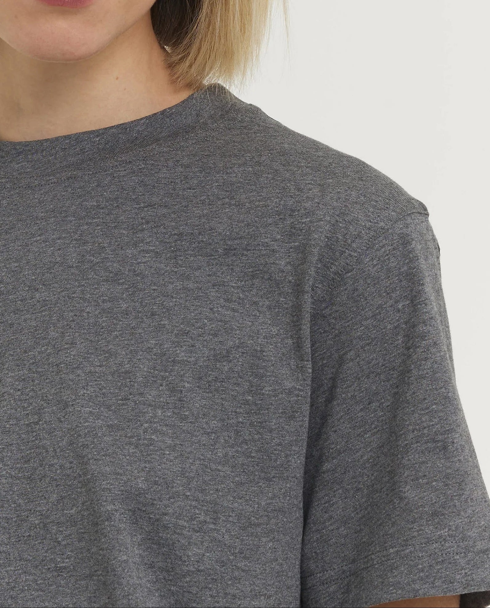 Sofie D'Hoore T Shirt in Mid Grey - SKULPT Dublin