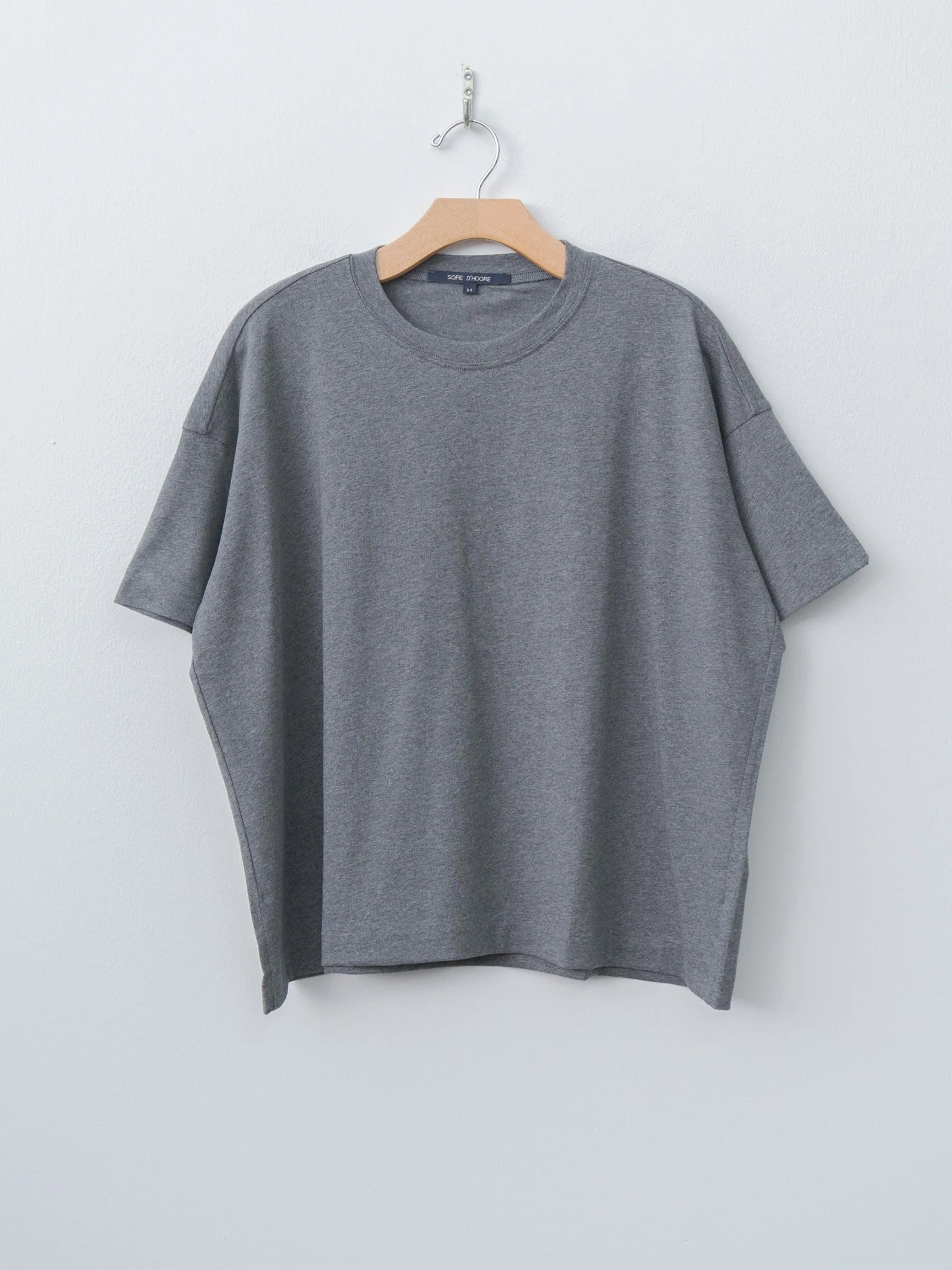 Sofie D'Hoore T Shirt in Mid Grey - SKULPT Dublin
