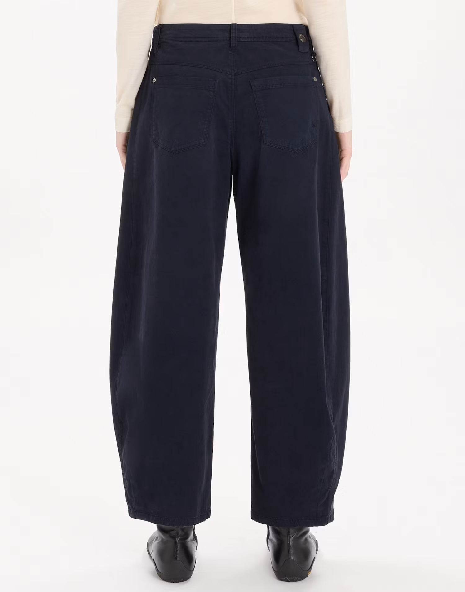 HIGH Everyday Couture Gotland in Navy - SKULPT Dublin