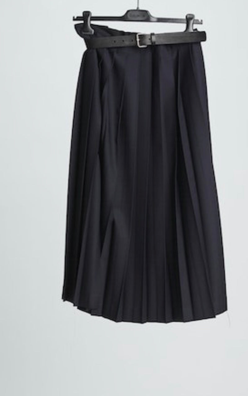 Hache Friday Pleated Skirt in Navy and Black - SKULPT Dublin