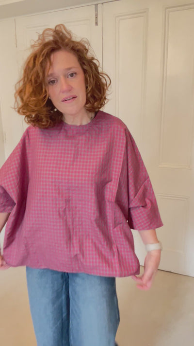 Apuntob Short Sleeve Top in Raspberry - SKULPT Dublin