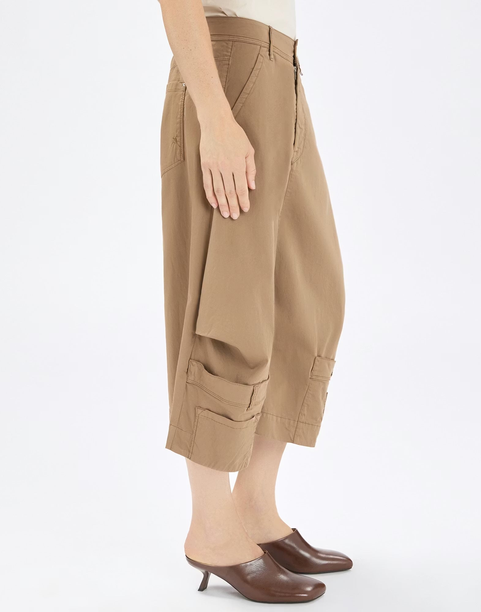 HIGH Everyday SoFar Bermuda Shorts in Tan - SKULPT Dublin