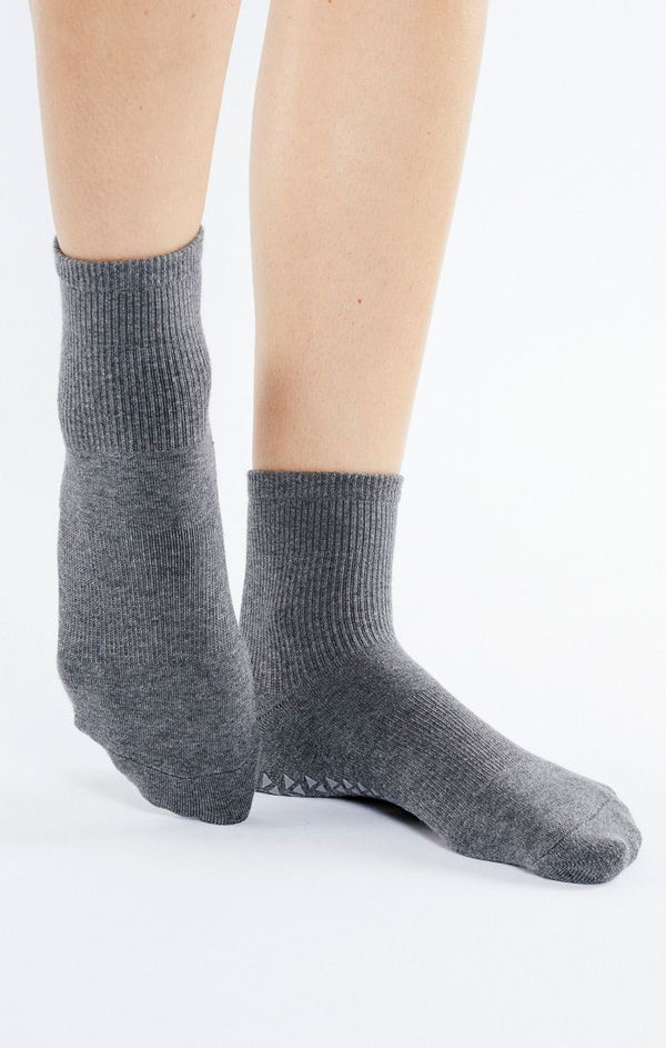 Pointe Studio Grip Sock Full Ankle Coverage - Black