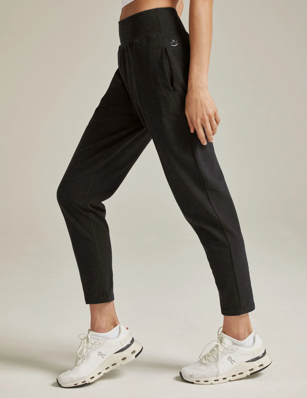 Beyond Yoga Everyday Pants in Darkest Night SKULPT